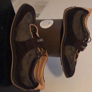 Brown checkered board Louis Vuitton